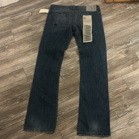 DC STRAIGHT VINTAGE II LOW RISE SIZE 28 NWT BLUE JEANS - Picture 6 of 7